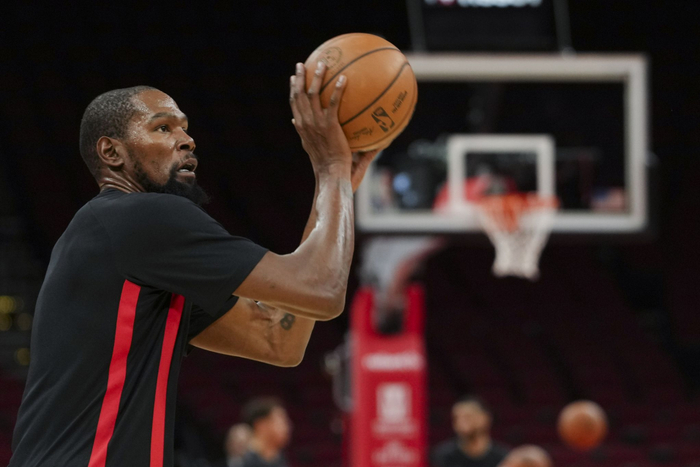 杜兰特逼近乔丹历史得分王纪录 关键球能力获高