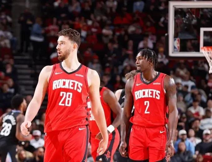 森林狼胜凯尔特人冲击火箭西部前四席位