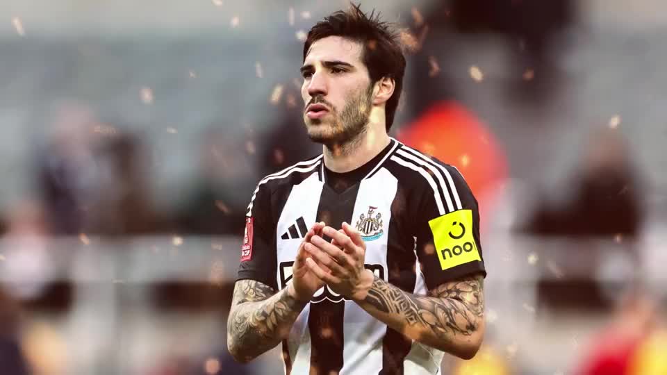 托纳利与小基恩联手献上经典对决 53米吊射与门