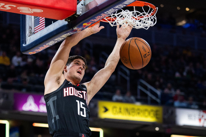 火箭队大胜老鹰，乌度卡变阵谢泼德首发引热议