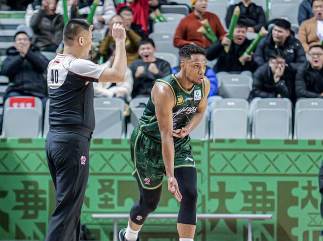 宁波双杀同曦冲十，辛普森法尔助胜