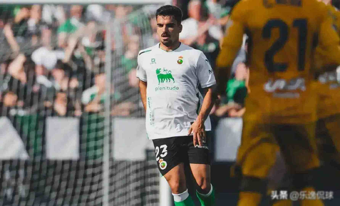 低级别联赛奇迹频现：雷克瑟姆四年连跳四级，